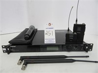 Shure UR4S+ Wireless Receiver (Band G1) w/UR1M TX,