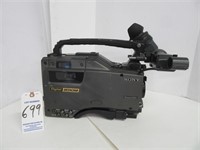 Sony DVW-707 Digital Betacam Camcorder w/Viewfinde