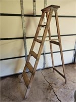 Vintage 5.5 ft wooden step ladder