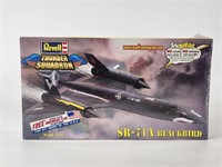 REVELL 1/110TH SCALE SR-71A BLACKBIRD MODEL KIT -