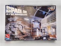 AMT 1999 ALPHA MOON BASE - NEW IN SEALED BOX