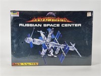 REVELL - ARMAGEDDON RUSSIAN SPACE CENTER MODEL KIT