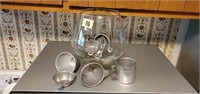 Terrarium, metal measuring cups