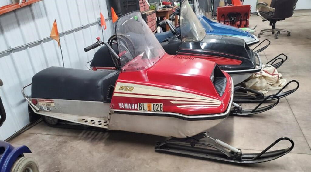 1977 Red Yamaha ET250A snowmobile