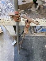 Pipe clamps (2)
