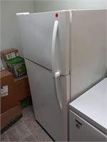 Frigidaire refrigerator freezer works