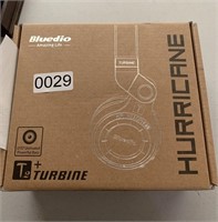 NIB Turbine Headphones (living room)