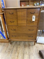 4-Drawer Chest of Drawers 34"L x 18"W x 42"H