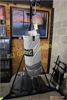 Everlast Punching bag and stand