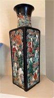 Large Antique Chinese vase with 18 Chinese god
