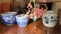 4 piece Chinese vase set, 2 blue & white