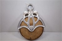 CAST IRON WOOD BARN PULLEY