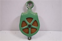 CAST IRON WOOD BARN PULLEY