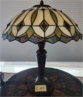 L - STAINED GLASS TABLE LAMP (C27)