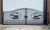20’ Cow design driveway gate