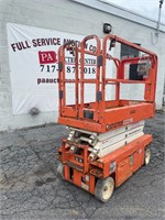 2015 Snorkel S3219E 19' Electric Scissor Lift