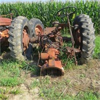 IH Model MD Tractor - Parts Only