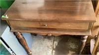 Wooden Desk 33x32x20
