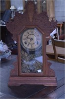 Mantle Clock - Runs & Keeps Time - S.T.