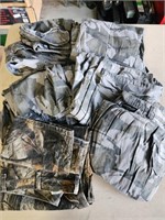 6 Pair men's camouflage pants  Various sizes
40