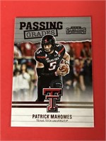 2017 Contenders Patrick Mahomes Rookie Card