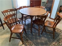 Kitchen Table and 6 Chairs
