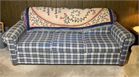 MARSHFIELD COUCH WITH THROW BLANKET