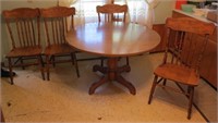 Kitchen table & 4 chairs