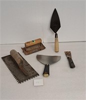 Concrete Tools & Putty Knives