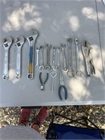 Crescent Wrenches / Wrenches / Vice Grips
