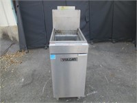 Vulcan Gas Fryer Restaurant Equipment 15.5" Model