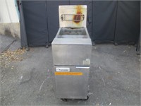 Vulcan Gas Fryer Restaurant Equipment Model 1VEG35