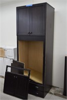 Base Cabinet w/ Doors & Drawers