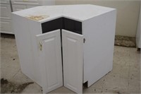 Base Corner Cabinet w/ Lazy Susan / 2 racks / Door