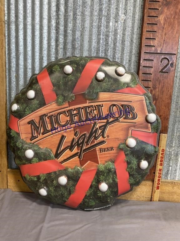 MICHELOB LIGHT PLASTIC SIGN, APPROX 23" ACROSS