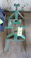 (2) Screw Pipe Stands