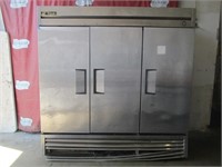 True Solid 3 Door Reach-In Freezer 78" X30"X 80"
