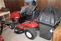 Huskee LT4200 riding mower with bagger