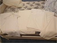 Lot of 7 white tablecloths