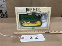 1/16 John Deere 40 Crawler by Ertl