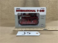 1/16 International T340 Crawler by Ertl