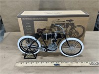 1/6 1903-1904 Harley Davidson Motorcycle Replica