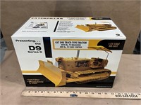 1/25 Cat D9 Dozer w/ Cable Control by First Gear