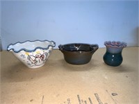 2 POTTERY BOWLS AND VASE