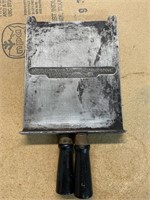 WAFFLE IRON FOR ARMSTRONG TABLE STOVE