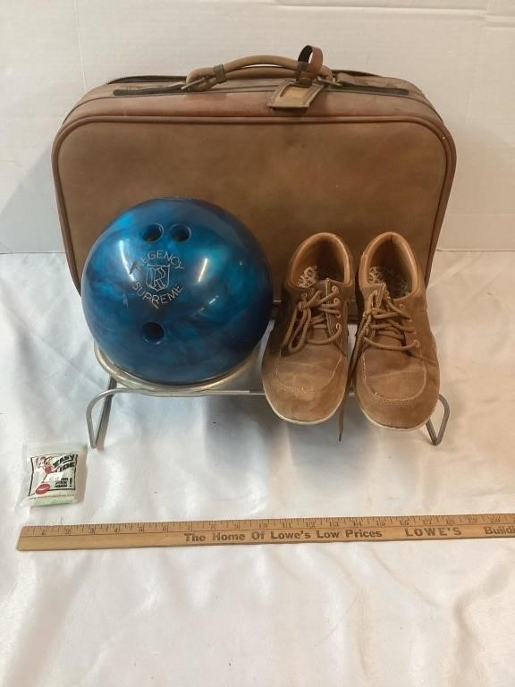 BOWLING BALL  SHOES AND BAG