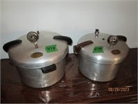 2 pressure cooker pots