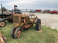 Allis Chalmers Tractor (non-running)