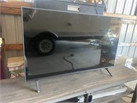 like NEW- 43 inch LG TV - not smart, no remote