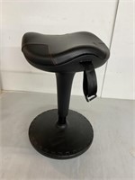 WOBBLE STOOL